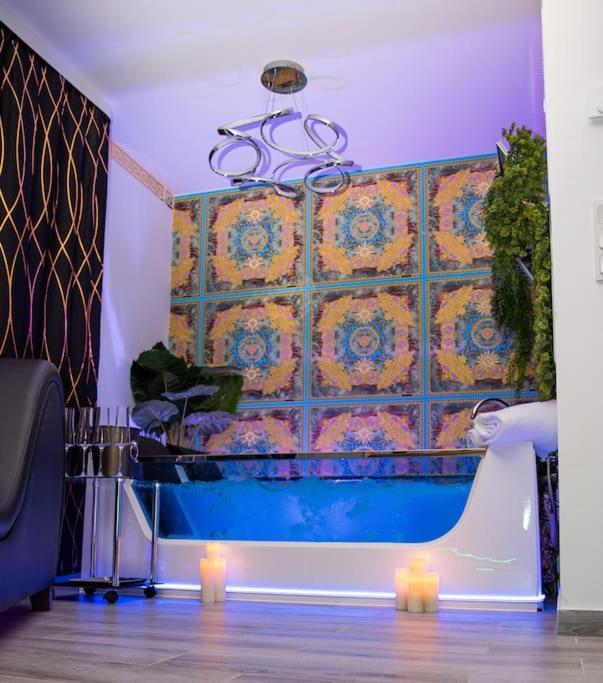 Luxury Love Room Spa Whirlpool Jacuzzi Nürnberg Exterior foto