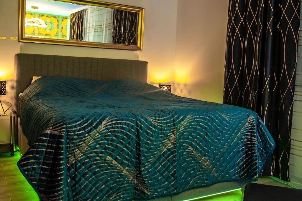 Luxury Love Room Spa Whirlpool Jacuzzi Nürnberg Exterior foto